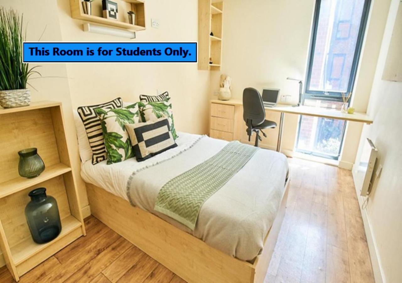 Vibrant Rooms For Students Only, Sheffield - Sk Apartment *
